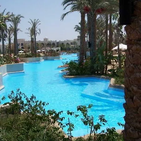 Crowne Plaza Resort Sahara Sands Port Ghalib