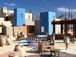 Szálloda Crowne Plaza Sahara Sands